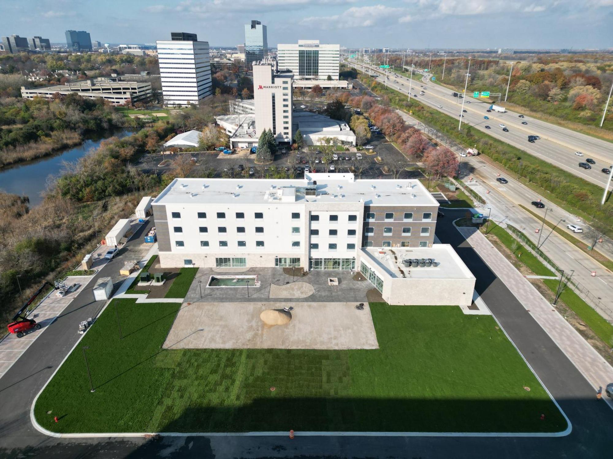 Holiday Inn Express & Suites Chicago Schaumburg By Ihg Экстерьер фото
