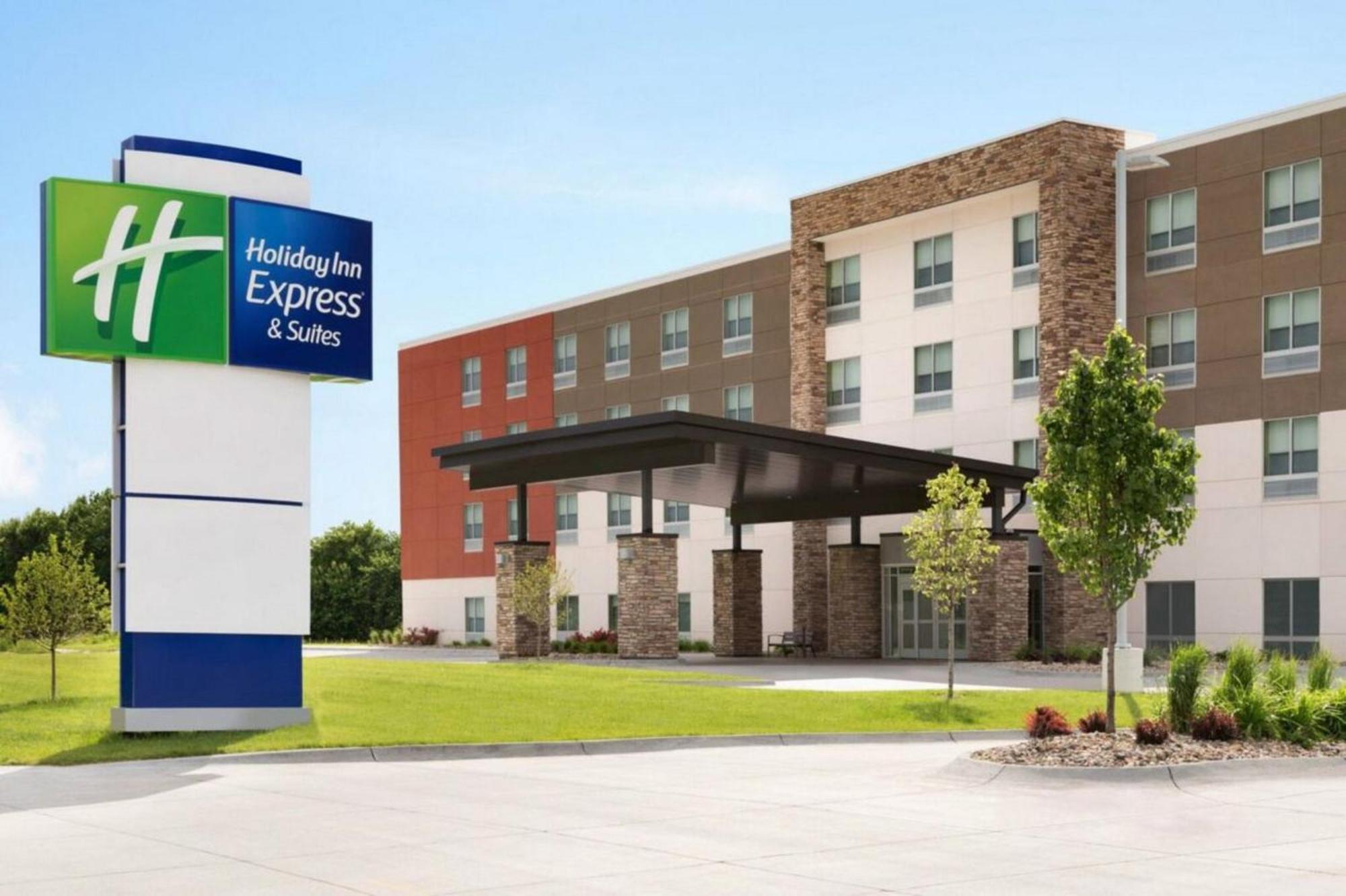 Holiday Inn Express & Suites Chicago Schaumburg By Ihg Экстерьер фото